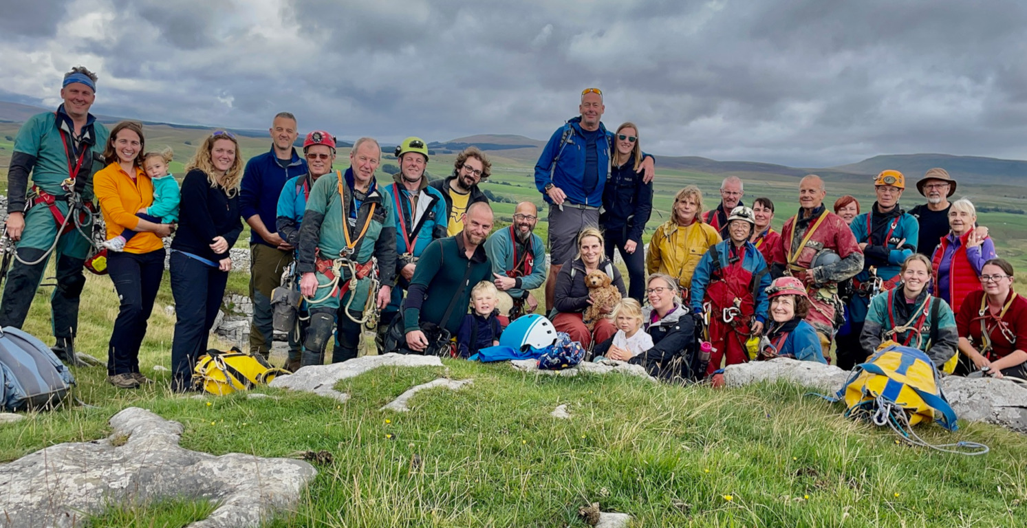 Friends and Family of Des Kelly. Lower Long Churn 10-9-22.